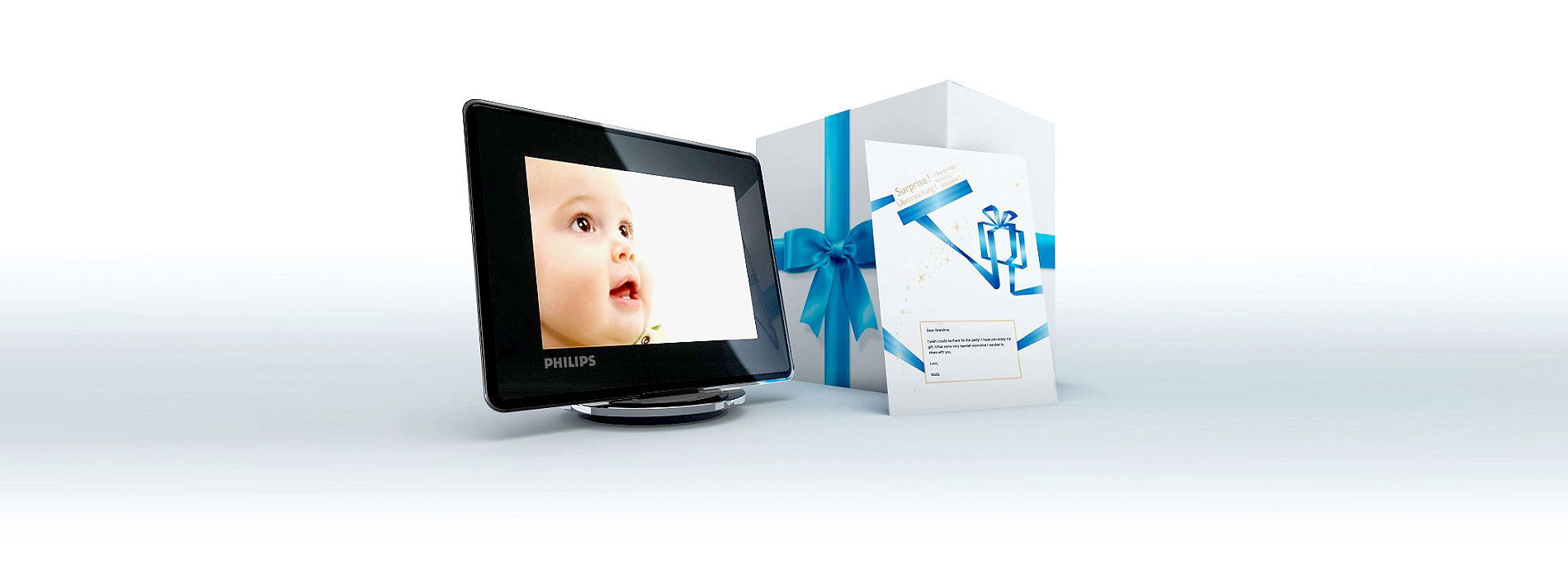 Photo of Philips PhotoFrame, gift box and gift card